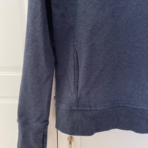 Lululemon Heathered Navy Blue Stress Less Hoodie Cowl Funnel Neck, Size 6 - Picture 9 of 16